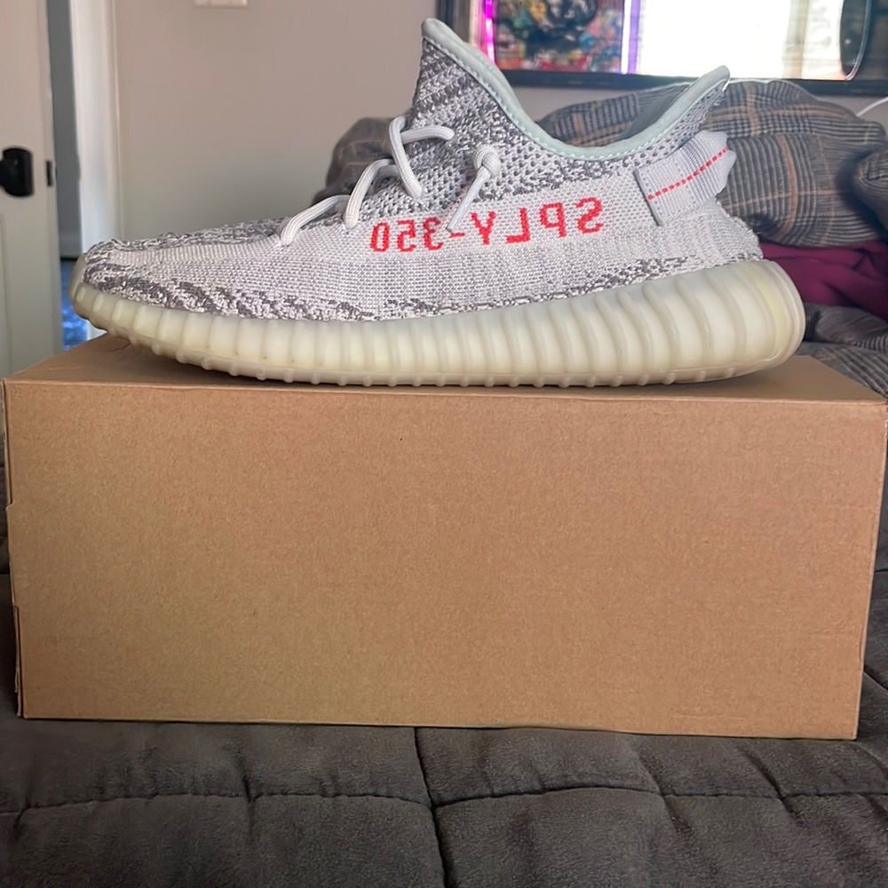 Yeezy V2 Bluetint